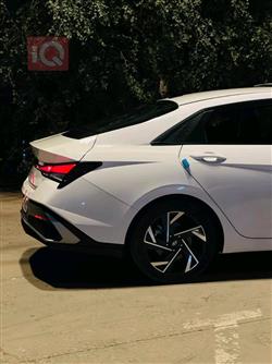 هیۆندای ئەلەنترا